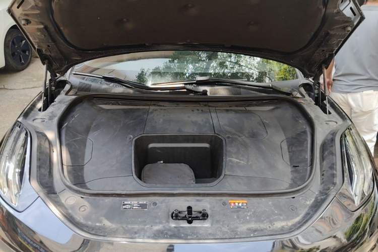 Used Zeekr 001 2023 WE Edition 100 kWh Engine Bay