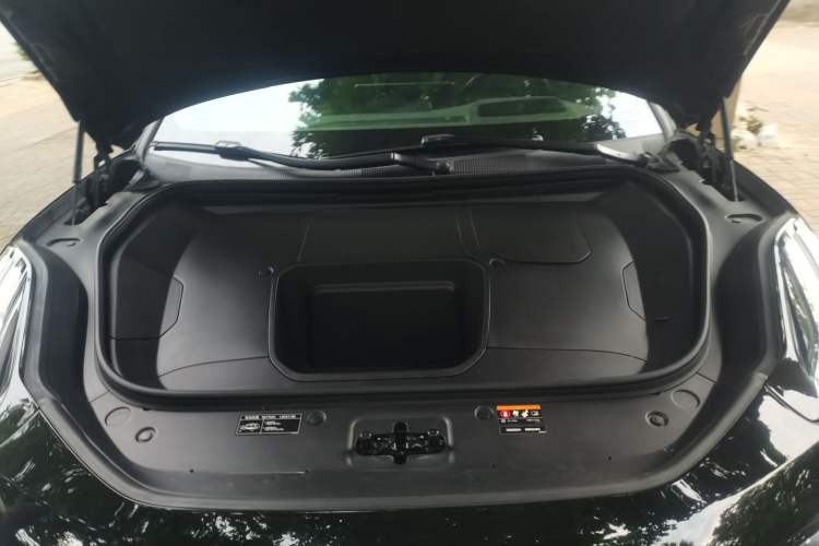 Used Zeekr 001  Engine Bay