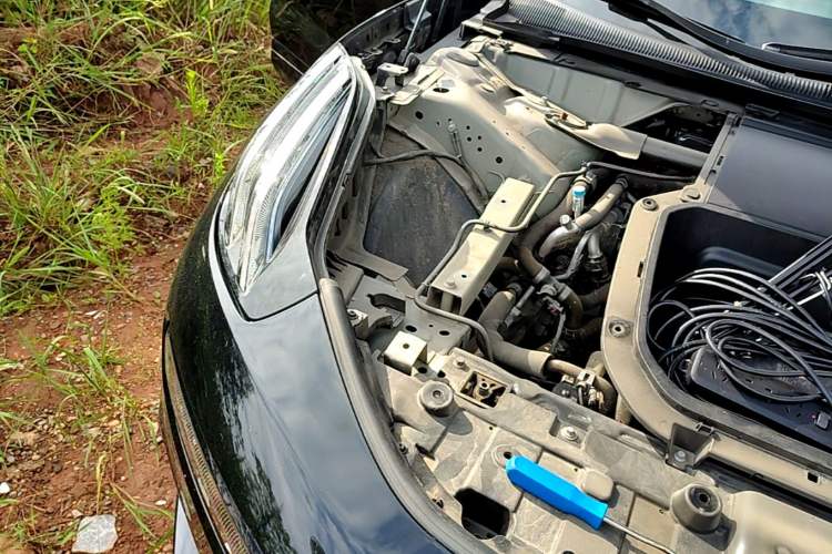 Used Zeekr 001 2023 WE Edition 100 kWh Engine Bay Right