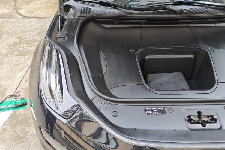 Used Zeekr 001 2023 WE Edition 100 kWh Engine Bay Right