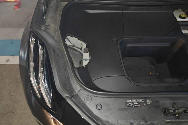 Used Zeekr 001 2023 WE Edition 100 kWh Engine Bay Right