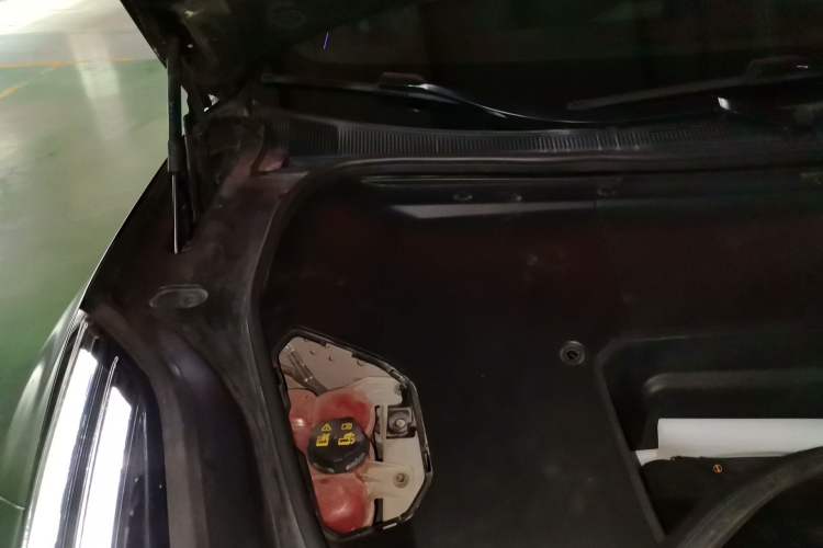 Used Zeekr 001 2023 WE Edition 86 kWh Engine Bay Right