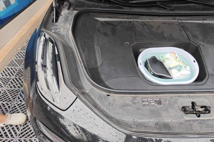 Used Zeekr 001 2023 WE Edition 100 kWh Engine Bay Right