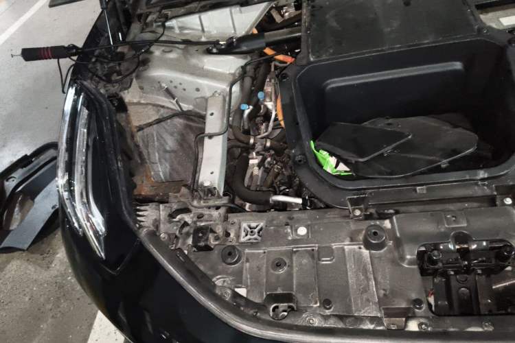 Used Zeekr 001 2023 WE Edition 100 kWh Engine Bay Right