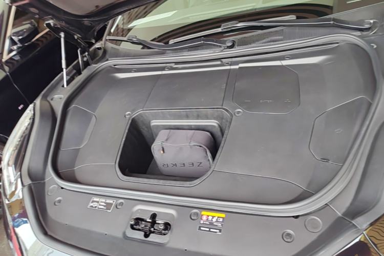 Used Zeekr 001 2023 WE Edition 86 kWh Engine Bay
