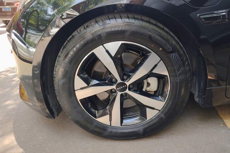 Used Zeekr 001 2023 WE Edition 100 kWh Exterior 1