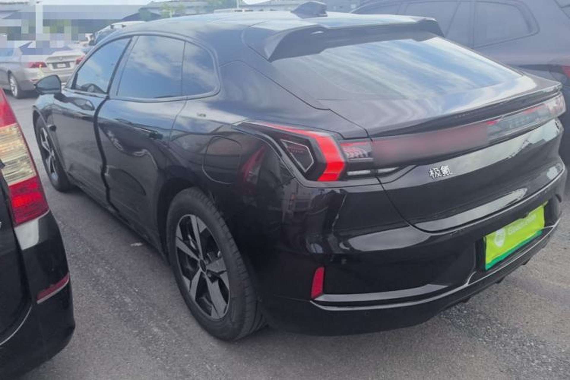 Used Zeekr 001 2023 WE Edition 100 kWh Exterior 2