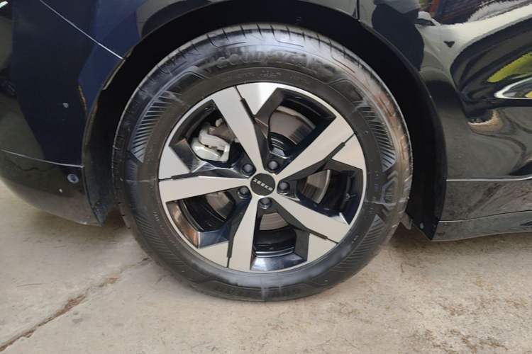 Used Zeekr 001 2023 WE Edition 100 kWh Exterior 2