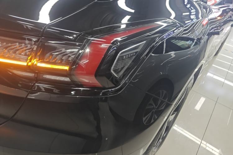 Used Zeekr 001 2023 WE Edition 100 kWh Exterior 3
