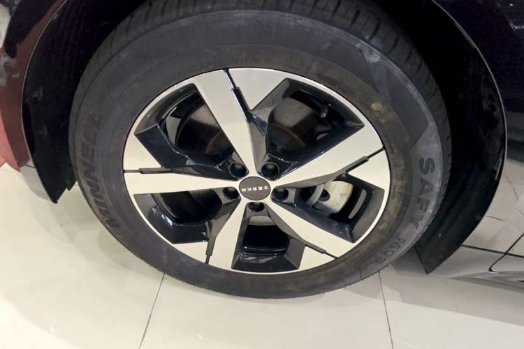 Used Zeekr 001 2023 WE Edition 100 kWh Exterior 4