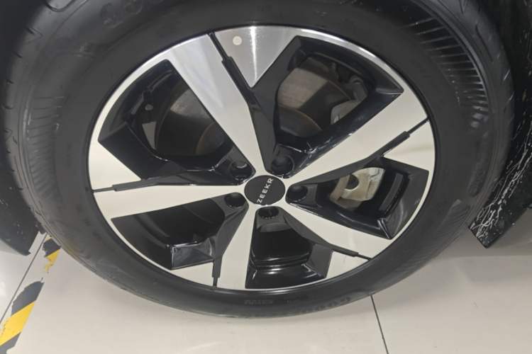 Used Zeekr 001 2023 WE Edition 100 kWh Exterior 4