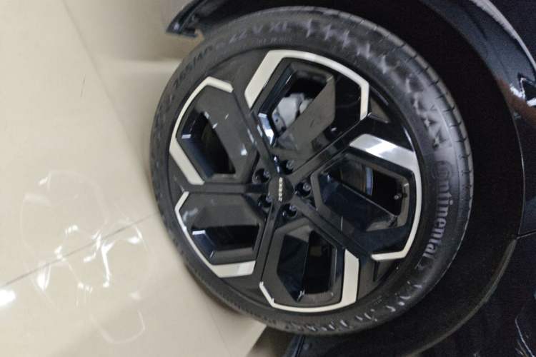 Used Zeekr 001 2023 YOU Edition 100 kWh Exterior 5