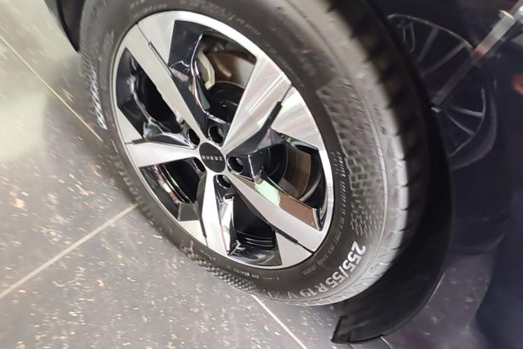 Used Zeekr 001 2023 WE Edition 86 kWh Exterior 5