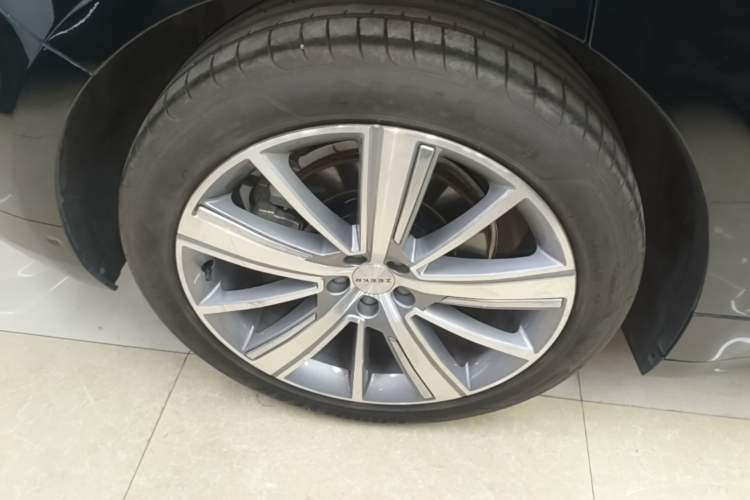 Used Zeekr 001 2023 WE Edition 86 kWh Exterior 5
