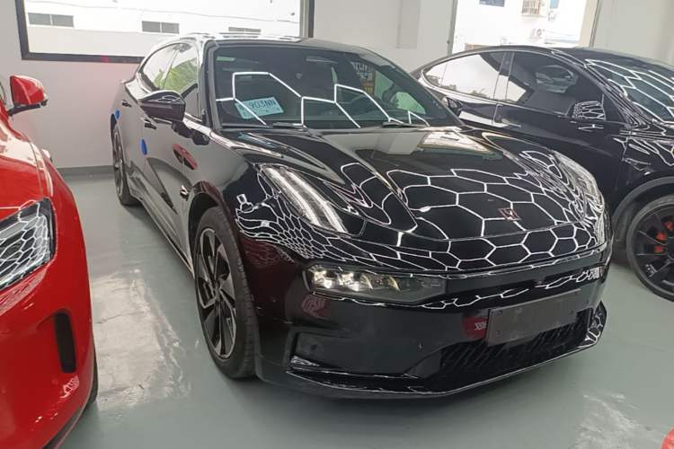 Used Zeekr 001 2023 WE Edition 86 kWh Front Right 45 Deg