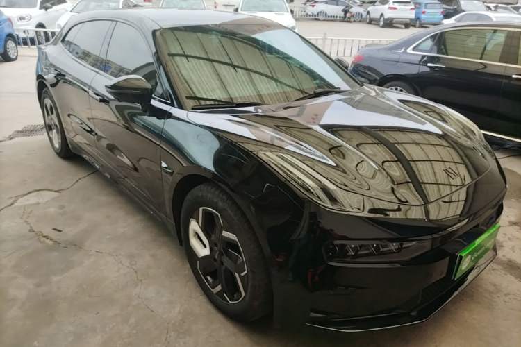 Used Zeekr 001 2023 WE Edition 100 kWh Front Right 45 Deg