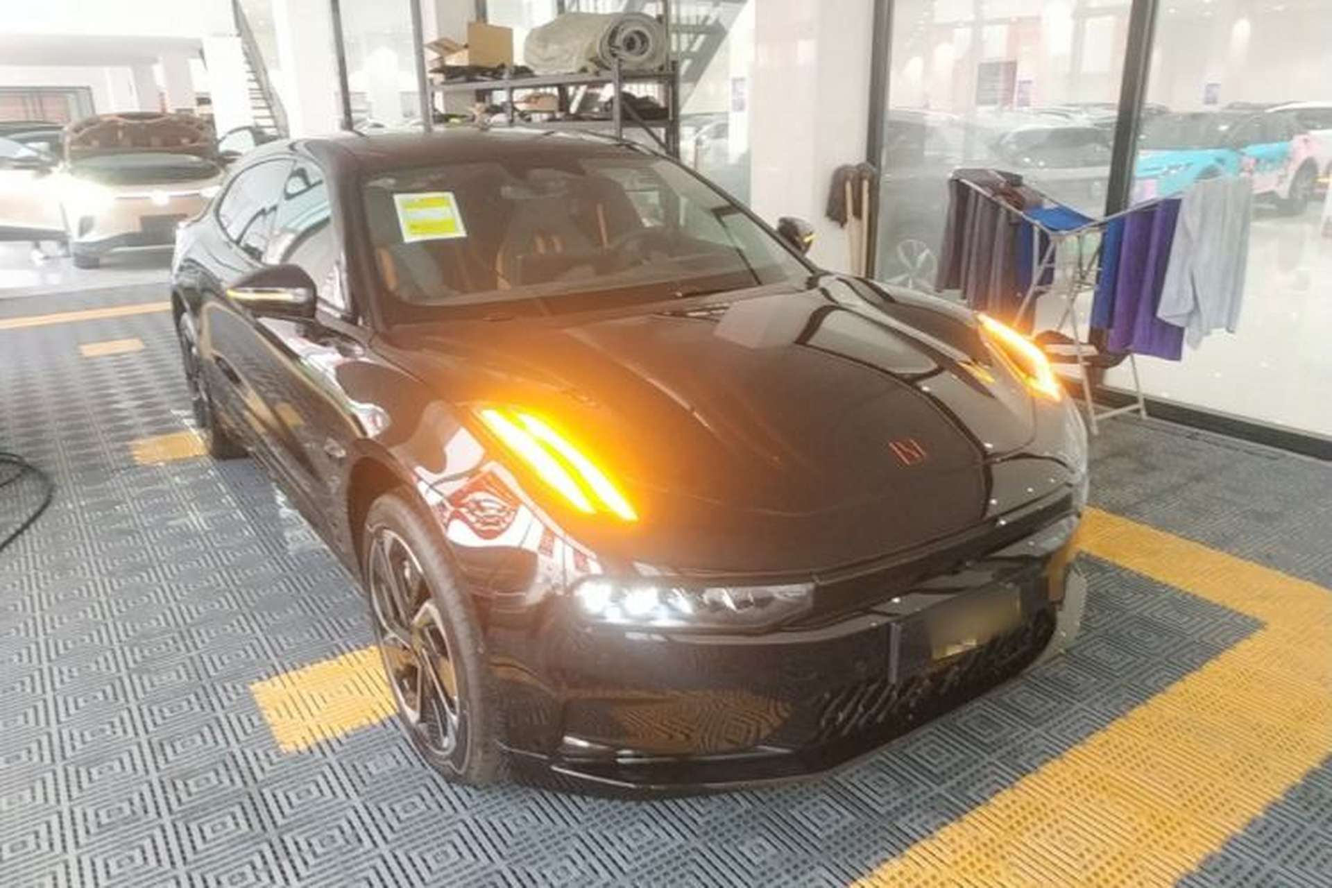 Used Zeekr 001 2023 YOU Edition 100 kWh Front Right 45 Deg