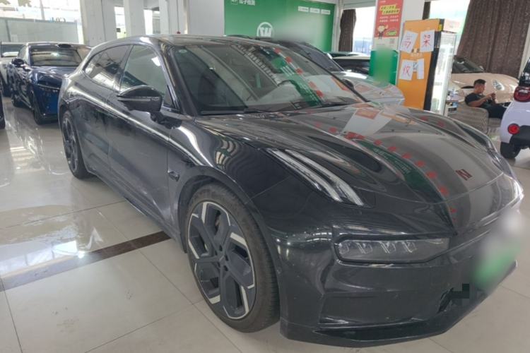 Used Zeekr 001 2023 YOU Edition 100 kWh Front Right 45 Deg