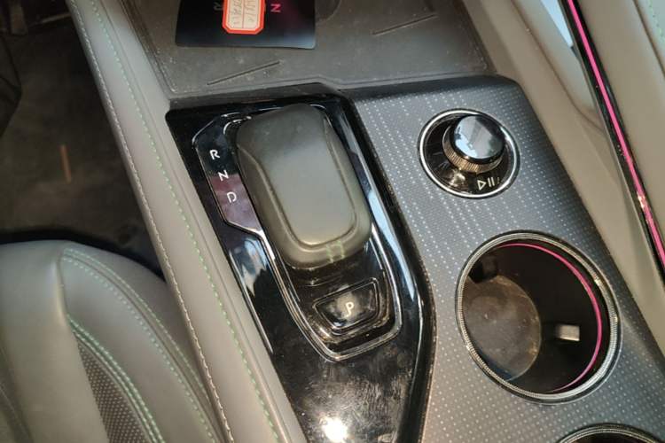 Used Zeekr 001 2023 WE Edition 100 kWh Gear Lever