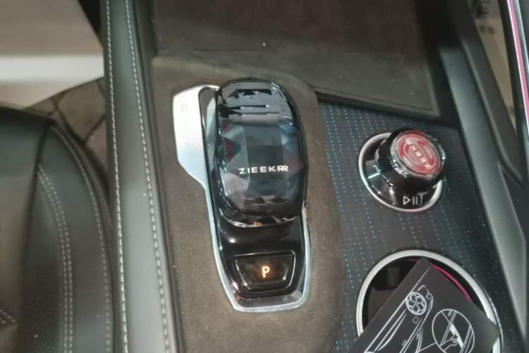 Used Zeekr 001 2023 WE Edition 100 kWh Gear Lever