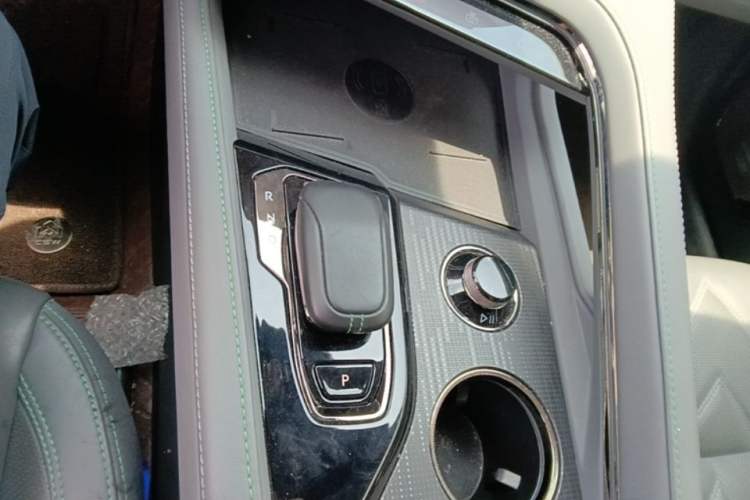 Used Zeekr 001 2023 WE Edition 86 kWh Gear Lever
