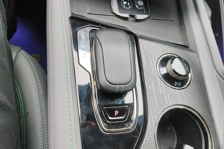 Used Zeekr 001 2023 WE Edition 86 kWh Gear Lever