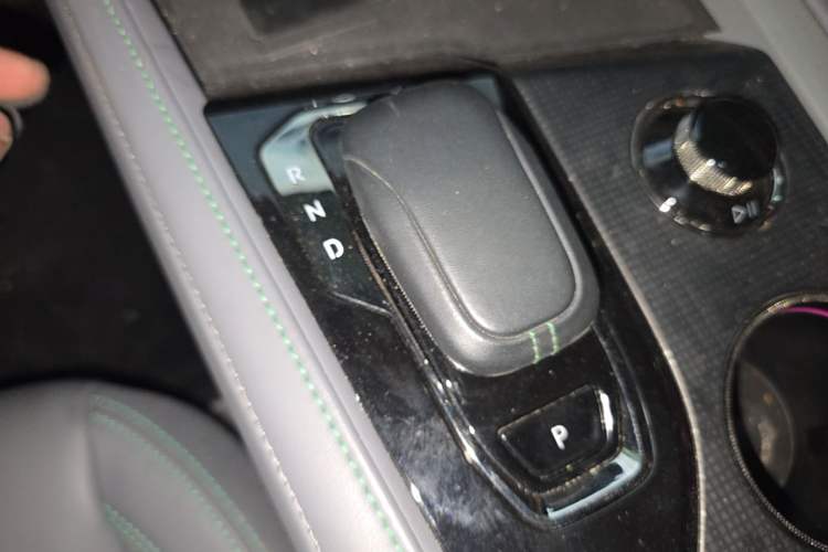 Used Zeekr 001 2023 WE Edition 86 kWh Gear Lever