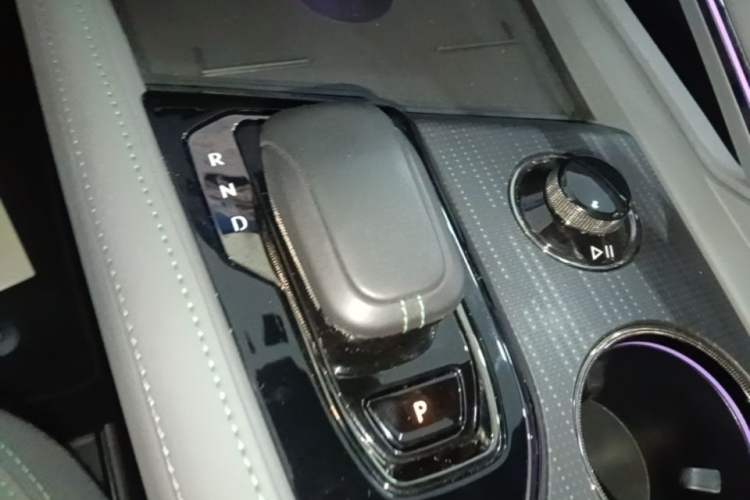 Used Zeekr 001 2023 WE Edition 100 kWh Gear Lever