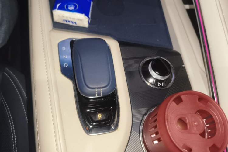 Used Zeekr 001 2023 ME Edition 100 kWh Gear Lever