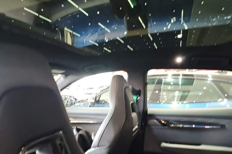 Used Zeekr 001 2023 WE Edition 100 kWh Headliner