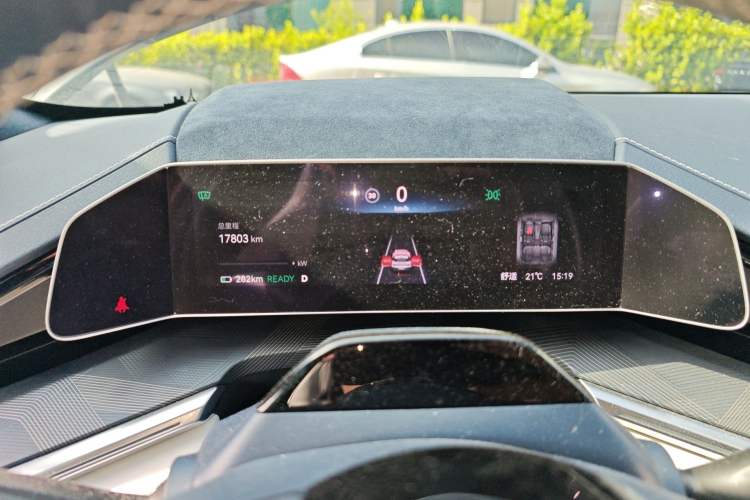 Used Zeekr 001 2023 WE Edition 100 kWh Instrument Cluster