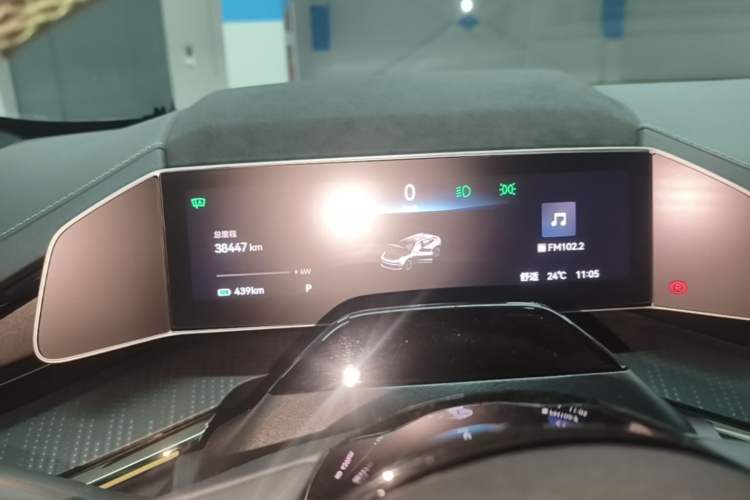 Used Zeekr 001 2023 WE Edition 86 kWh Instrument Cluster