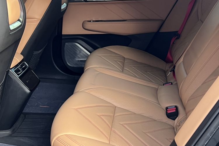 Used Zeekr 001 2023 WE Edition 100 kWh Interior 10