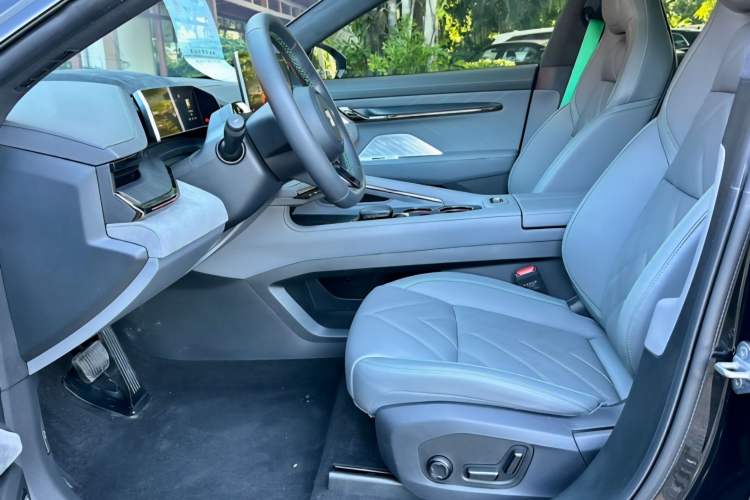 Used Zeekr 001 2023 WE Edition 100 kWh Interior 2