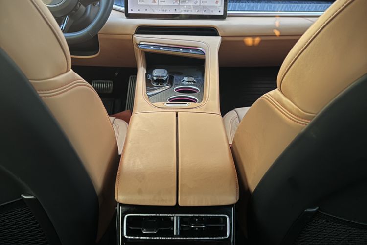 Used Zeekr 001 2023 WE Edition 100 kWh Interior 4