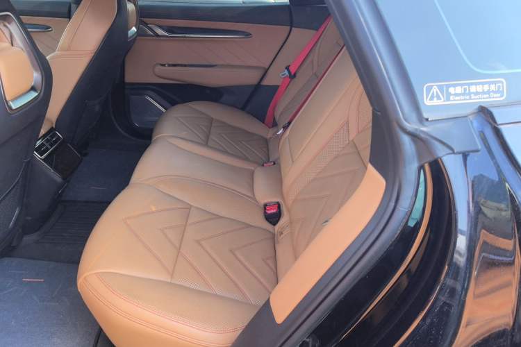 Used Zeekr 001 2023 WE Edition 86 kWh Interior 4