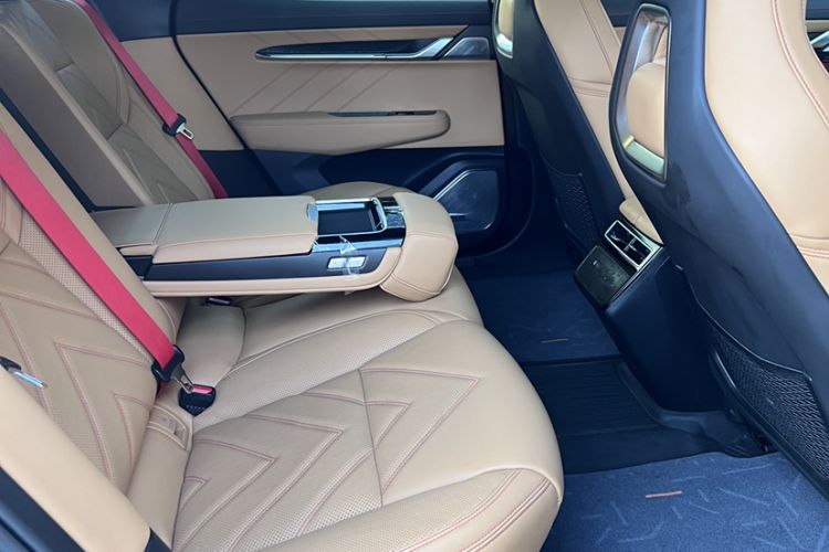 Used Zeekr 001 2023 WE Edition 100 kWh Interior 5
