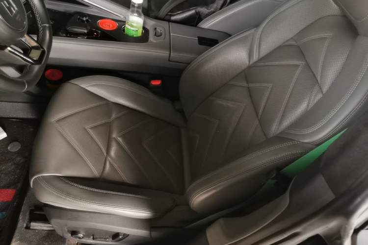 Used Zeekr 001 2023 WE Edition 100 kWh Left Front Seat