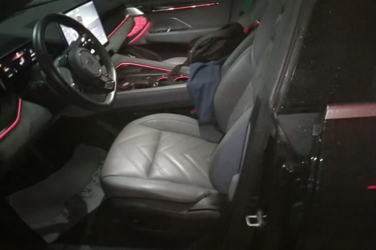 Used Zeekr 001 2023 WE Edition 100 kWh Left Front Seat
