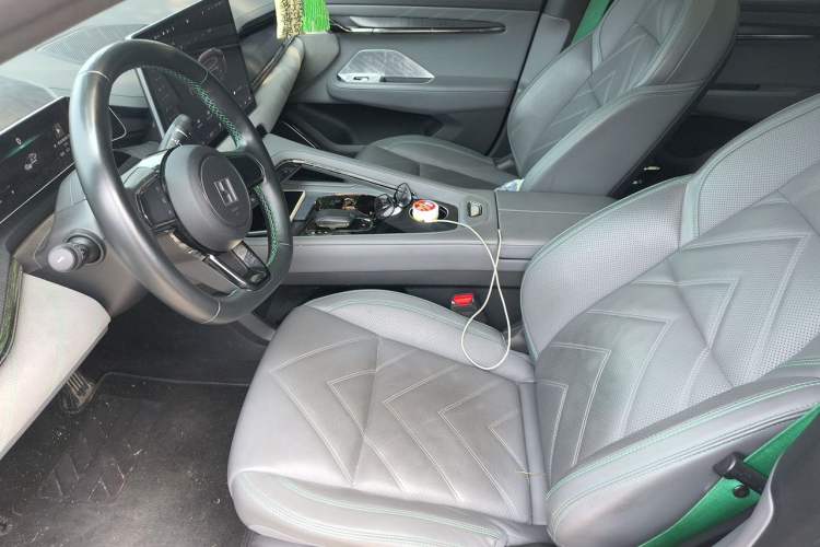 Used Zeekr 001 2023 WE Edition 100 kWh Left Front Seat