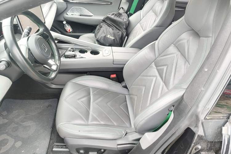 Used Zeekr 001 2023 WE Edition 100 kWh Left Front Seat