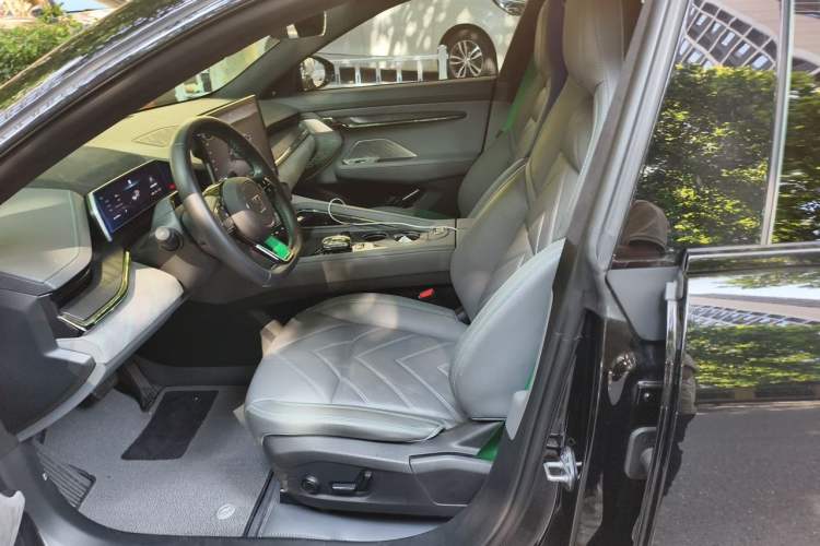 Used Zeekr 001 2023 ME Edition 100 kWh Left Front Seat