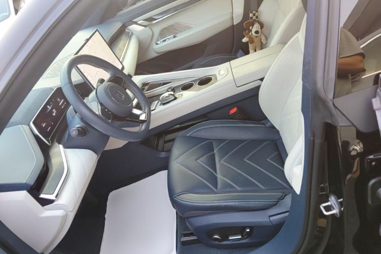 Used Zeekr 001 2023 WE Edition 86 kWh Left Front Seat