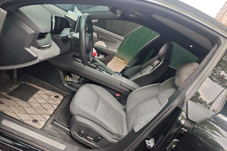 Used Zeekr 001 2023 ME Edition 100 kWh Left Front Seat