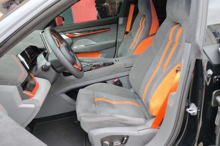 Used Zeekr 001 2023 YOU Edition 100 kWh Left Front Seat