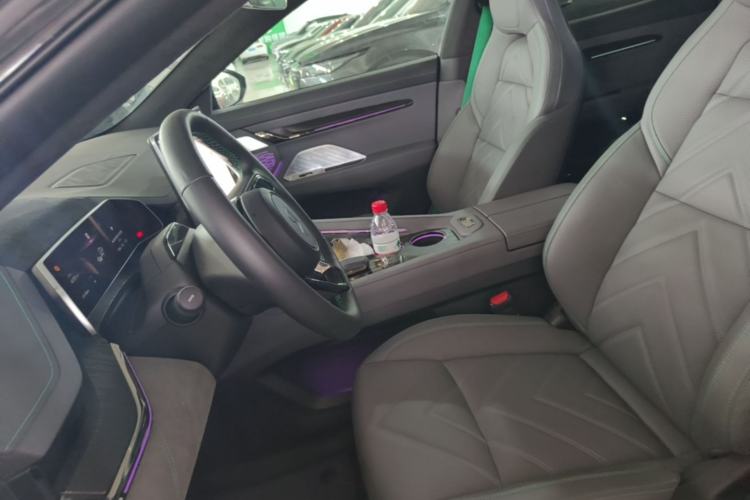 Used Zeekr 001 2023 YOU Edition 100 kWh Left Front Seat