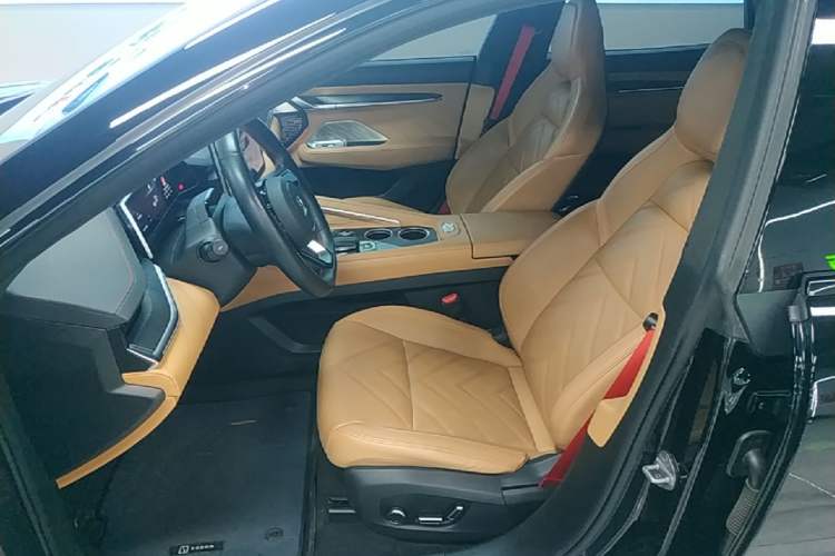 Used Zeekr 001 2023 WE Edition 100 kWh Left Front Seat