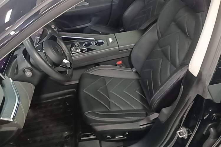 Used Zeekr 001 2023 WE Edition 86 kWh Left Front Seat