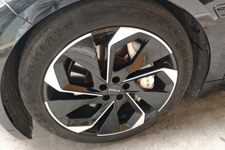 Used Zeekr 001 2023 YOU Edition 100 kWh Left Front Wheel Hub