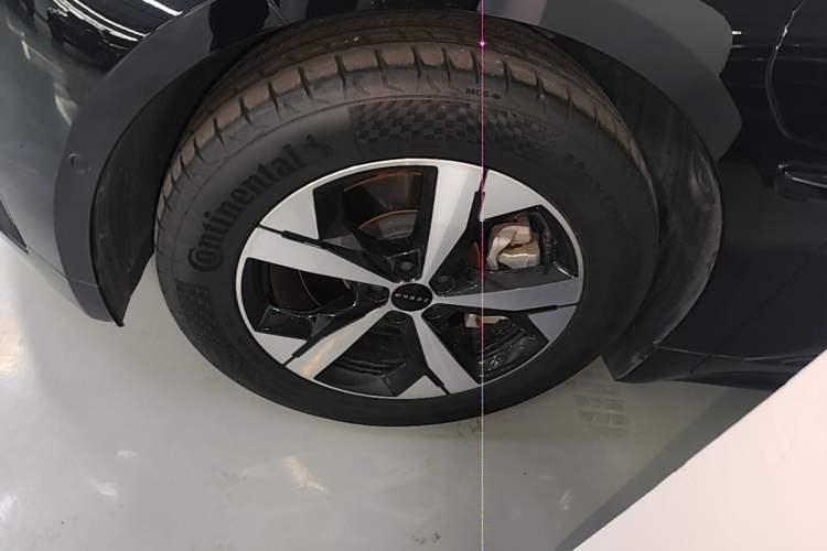 Used Zeekr 001 2023 WE Edition 100 kWh Left Front Wheel Hub